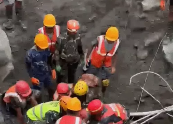 नेपाल में बाढ़ के बाद बड़ा रेस्क्यू ऑपरेशन, 9 दिन बाद सुरंग से दो श्रमिकों को बचाया गया