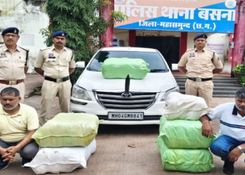 इनोवा में 132 किलो गांजा बरामद, दो तस्कर गिरफ्तार; 81.20 लाख का माल जब्त