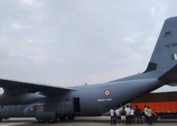 नेपाल बाढ़ में भारत की बड़ी मदद, 5वीं खेप में 5.5 टन दवाएं और 11 सदस्यीय रेस्क्यू टीम भेजी