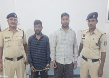 बिना चारा-पानी के 15 मवेशियों को ठूंसकर ले जा रहे थे कत्लखाना, दो गिरफ्तार