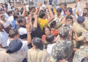 जगदलपुर में दीया आयोजन पर घमासान, कांग्रेस-भाजपा आमने-सामने