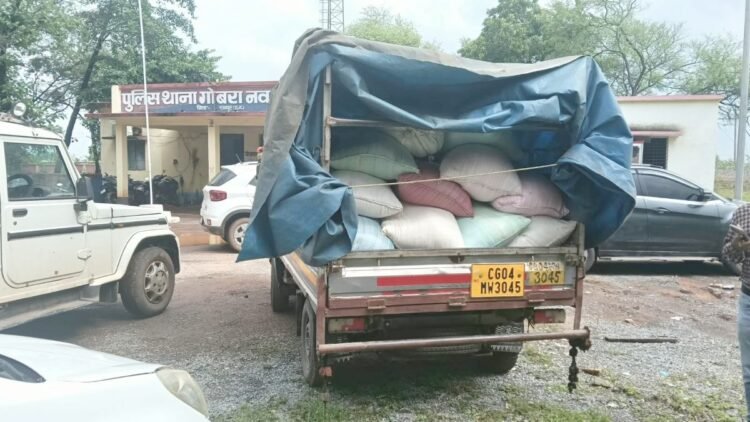पीडीएस दुकान से निजी पिकअप में चावल लोड करने का मामला, खाद्य विभाग ने शुरू की जांच