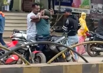 जगदलपुर बस स्टैंड में ओडिशा पुलिस का एक्शन, पिस्टल तानकर हिस्ट्रीशीटर को दबोचा