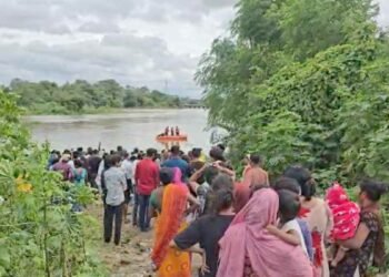 अरपा नदी में नहाने गए दो बच्चे बहकर लापता, SDRF ने शुरू किया सर्च ऑपरेशन; गोताखोरों के देर से पहुंचने पर आक्रोश