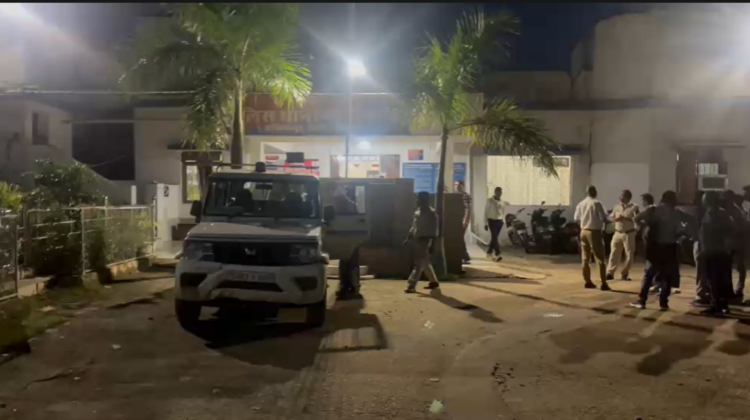 प्रयास स्कूल में रैगिंग का कहर, सीनियर छात्रों ने लोहे के कड़े से दो जूनियरों का फोड़ा सिर