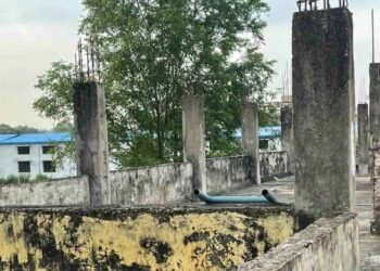 कस्तूरबा विद्यालय में आवासीय भवन निर्माण पर सवाल, 300 मीटर दूर बनाए 9 कमरे