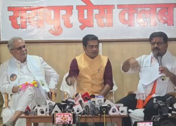 PM आवास योजना पर आमने-सामने भूपेश बघेल और विजय शर्मा, रायपुर प्रेस क्लब में शुरू हुई डिबेट