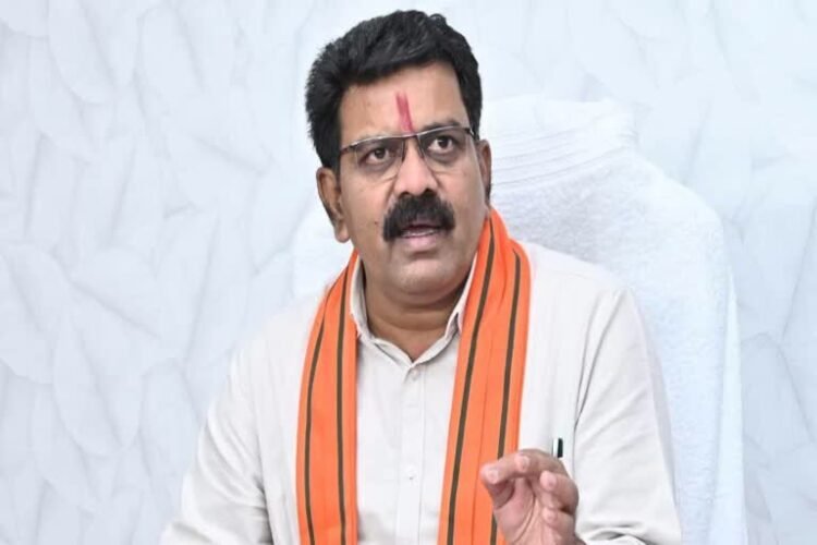 PM आवास योजना में गड़बड़ी बर्दाश्त नहीं, उप मुख्यमंत्री विजय शर्मा ने दी सख्त कार्रवाई की चेतावनी