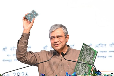 भारत को चिप इंडस्ट्री के लिए क्रिटिकल मटीरियल का मजबूत इकोसिस्टम बनाना होगा: अश्विनी वैष्णव