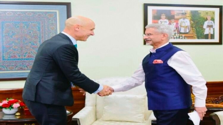 वैश्विक व्यापार और भू-राजनीतिक चुनौतियों पर जयशंकर ने स्विफ्ट सीईओ से की चर्चा