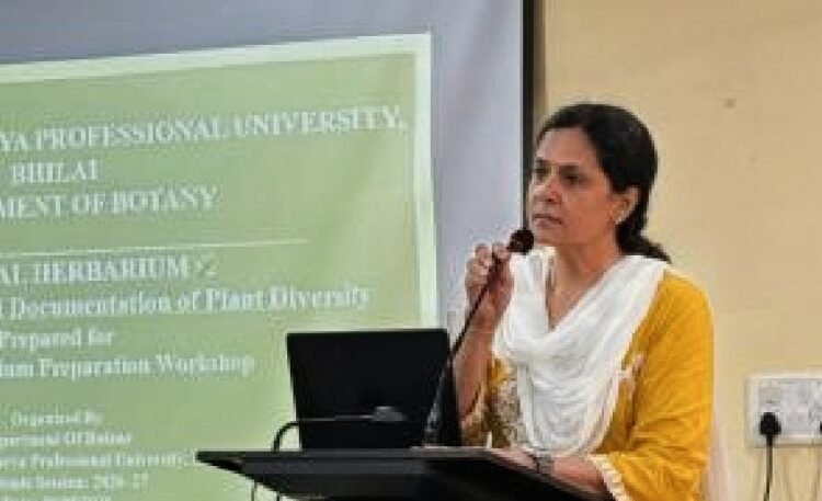 श्री शंकराचार्य प्रोफेशनल यूनिवर्सिटी में डिजिटल हर्बेरियम पर कार्यशाला