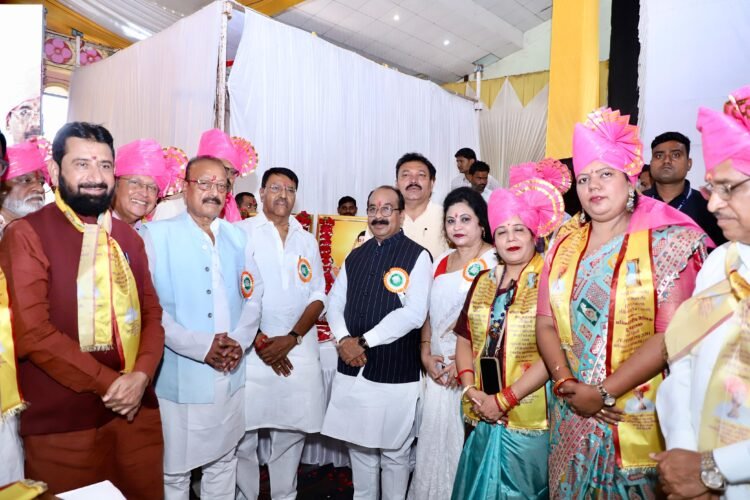 उप मुख्यमंत्री अरुण साव बीड में तैलिक साहू महासभा के राष्ट्रीय अधिवेशन में हुए शामिल, सामाजिक एकजुटता और शिक्षा पर दिया जोर