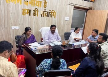 जोन 7-8 में स्ट्रीट लाइट व्यवस्था की समीक्षा, सुमन पाण्डेय ने बंद लाइटें जल्द सुधारने के दिए निर्देश