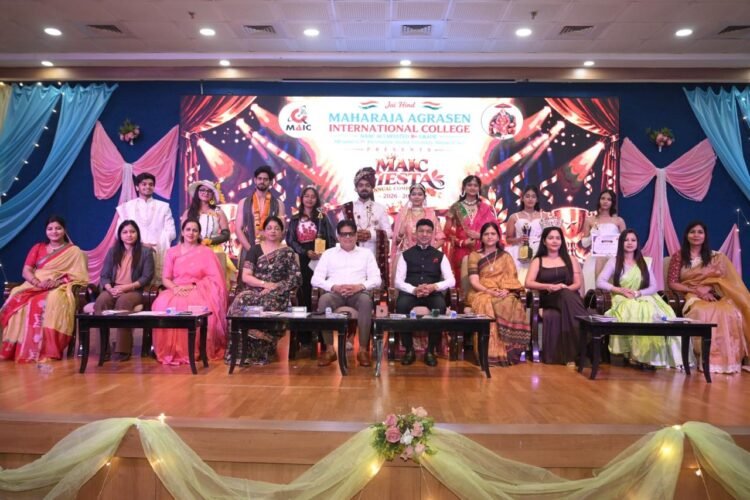 MAIC रायपुर में तीन दिवसीय ‘FIESTA 2026-27’ का आयोजन, 13 प्रतियोगिताओं में विद्यार्थियों ने दिखाई प्रतिभा; फैशन शो, डांस और संगीत प्रतियोगिताओं में उत्साहपूर्ण भागीदारी