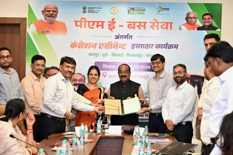 छत्तीसगढ़ के 4 शहरों में दौड़ेंगी 240 इलेक्ट्रिक बसें, नवंबर से बिलासपुर और भिलाई में शुरू होगा संचालन; अरुण साव की मौजूदगी में हुआ एग्रीमेंट