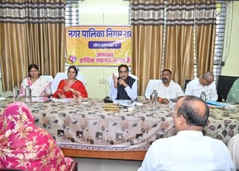 रायपुर पश्चिम में विकास कार्यों की समीक्षा, विधायक राजेश मूणत ने अधिकारियों को दिए निर्देश; सफाई, पेयजल और स्ट्रीट लाइट व्यवस्था सुधारने पर जोर