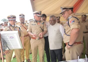 रायपुर में RPF का 42वां स्थापना दिवस, महिला टुकड़ी और CORAS कमांडो ने दिखाया दम; 34 अधिकारियों-कर्मियों को पदकों से किया सम्मानित
