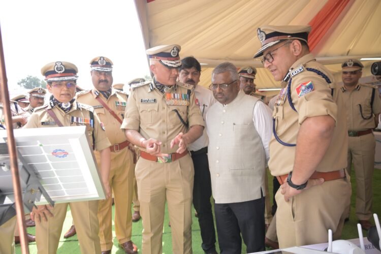 रायपुर में RPF का 42वां स्थापना दिवस, महिला टुकड़ी और CORAS कमांडो ने दिखाया दम; 34 अधिकारियों-कर्मियों को पदकों से किया सम्मानित