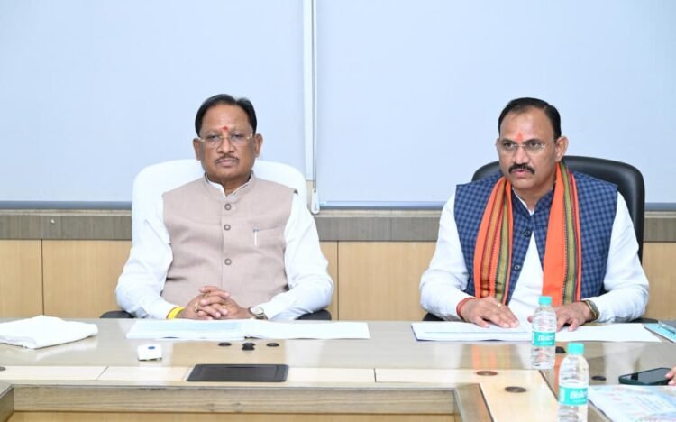 छत्तीसगढ़ में स्वास्थ्य सेवाओं को लेकर CM साय सख्त, अस्पतालों में दवाइयों की उपलब्धता और विशेषज्ञों की भर्ती पर जोर