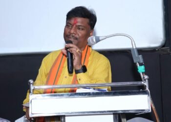 नारायणपुर में पंच-सरपंचों को वन मंत्री केदार कश्यप का संदेश, गांवों के विकास और योजनाओं के प्रभावी क्रियान्वयन पर जोर