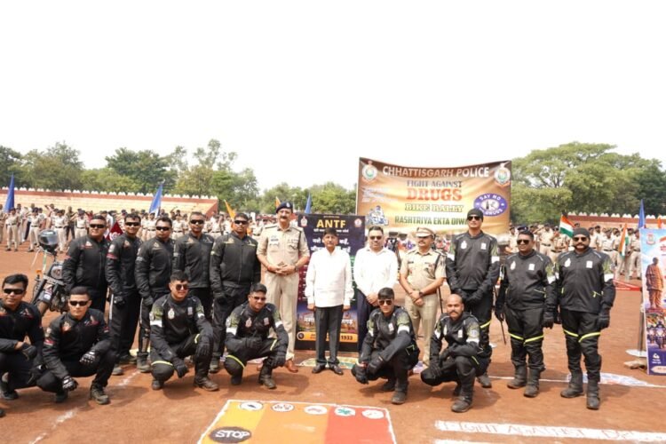 नशे के खिलाफ जागरूकता का संदेश लेकर रायपुर से रवाना हुई राष्ट्रीय बाइक रैली, DGP अरुण देव गौतम ने दिखाई हरी झंडी