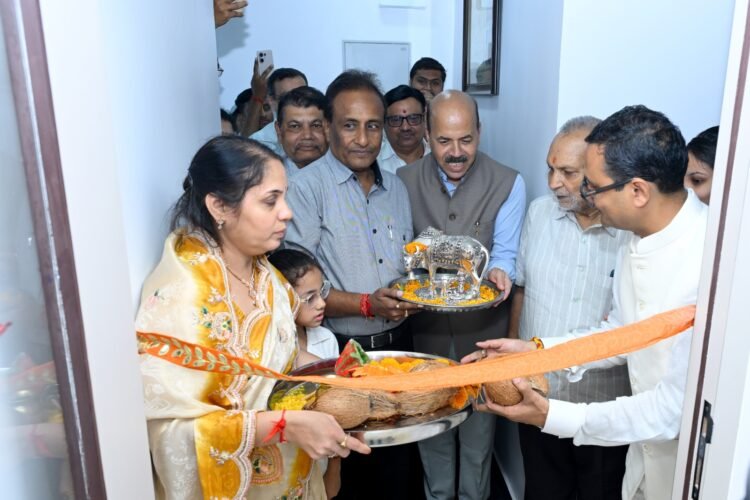 पंडरी में गौसेवा और जैविक खेती प्रशिक्षण केंद्र का उद्घाटन
