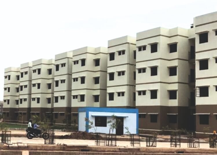 छत्तीसगढ़ में आवासों की बल्क खरीदी को बढ़ावा, विभिन्न संस्थाओं ने खरीदे 354 आवास और फ्लैट्स