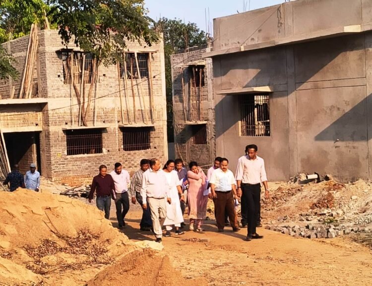 PWD सचिव मुकेश बंसल ने मोहला-मानपुर में निर्माण कार्यों का किया निरीक्षण, गुणवत्ता और समय-सीमा पर दिया जोर