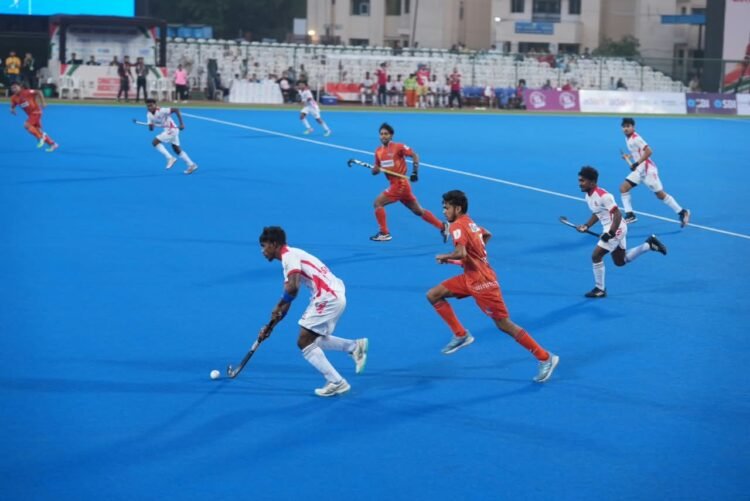 छत्तीसगढ़ हॉकी लीग में रोमांचक मुकाबला, मैनपाट टाइटन्स और बैलाडिला बुल्स के बीच 3-3 से ड्रॉ