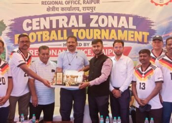 रायपुर में EPFO की आंचलिक फुटबॉल प्रतियोगिता: हरियाणा बना चैंपियन, फाइनल में उत्तर प्रदेश को 2-1 से हराया