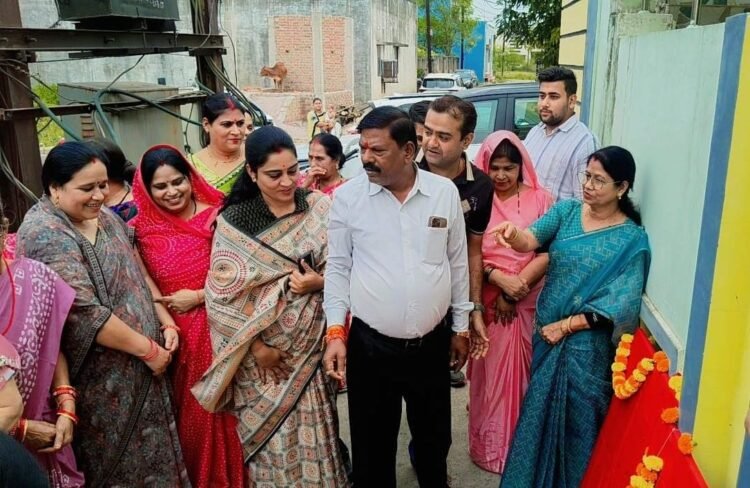पटरी पार क्षेत्र में 18.62 लाख के सीसी सड़क निर्माण कार्यों का भूमिपूजन,आवागमन होगा सुगम