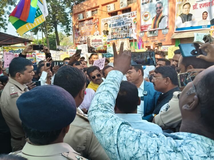संवैधानिक अधिकारों, सामाजिक न्याय एवं आरक्षण की रक्षा के लिए राजनांदगांव में जुटे लगभग 5,000 लोग