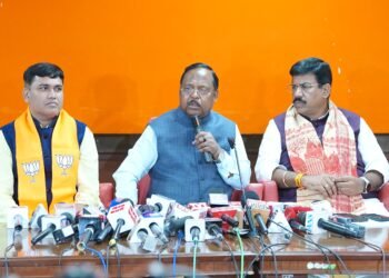 धान खरीदी से लेकर कैशलेस इलाज तक, कैबिनेट के 19 फैसलों को कृषि मंत्री नेताम ने बताया ऐतिहासिक