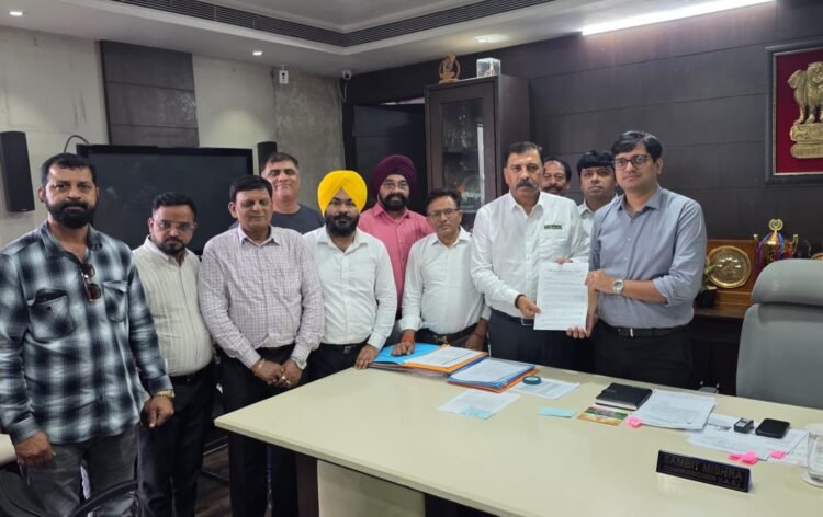 व्यापारियों की समस्याओं को लेकर कैट प्रतिनिधिमंडल ने निगम आयुक्त से की मुलाकात, पार्किंग से लेकर जलभराव तक के मुद्दे उठाए