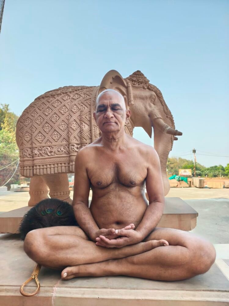 “जीवन के नियमों को समझें, भेदविज्ञान अपनाकर आत्मकल्याण के मार्ग पर बढ़ें” : निर्यापक श्रमण मुनि श्री समतासागर