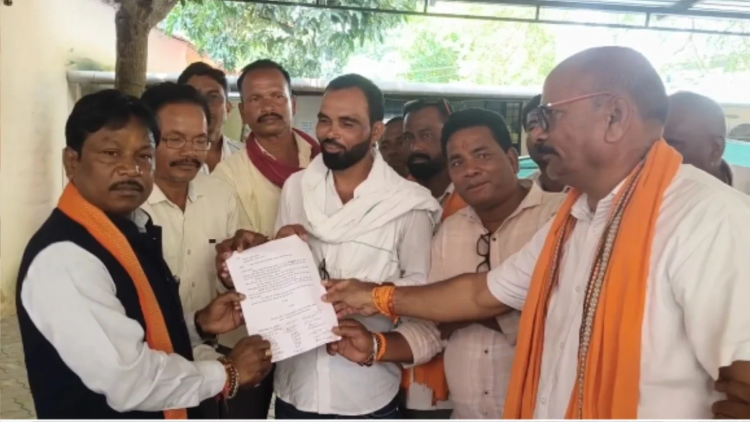 बस्तर में बाढ़ से हजारों एकड़ फसल बर्बाद, किसानों ने मांगा 21 क्विंटल धान के हिसाब से मुआवजा; सांसद महेश कश्यप ने CM से चर्चा का दिया भरोसा