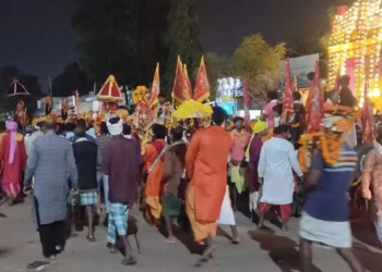बस्तर दशहरा: 600 साल पुरानी ‘भीतर रैनी’ रस्म में चोरी हुआ 8 पहियों वाला विशाल रथ, आज ‘बाहर रैनी’ में होगी वापसी