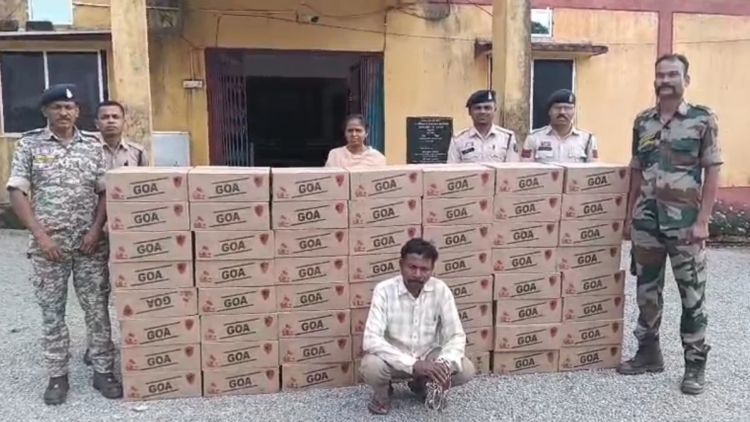 बस्तर दशहरा मेले में खपाने की थी 5 लाख की अवैध शराब, 75 पेटी अंग्रेजी शराब के साथ आरोपी गिरफ्तार
