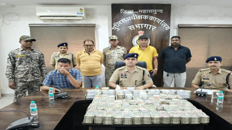 महासमुंद पुलिस की कई राज्यों में दबिश, खैर लकड़ी तस्करी मामले में 1.70 करोड़ नकद बरामद