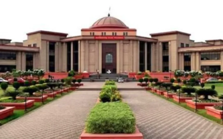 हाईकोर्ट का बड़ा फैसला, अंबिकापुर मेडिकल कॉलेज में तृतीय-चतुर्थ श्रेणी भर्ती रद्द करने का आदेश निरस्त