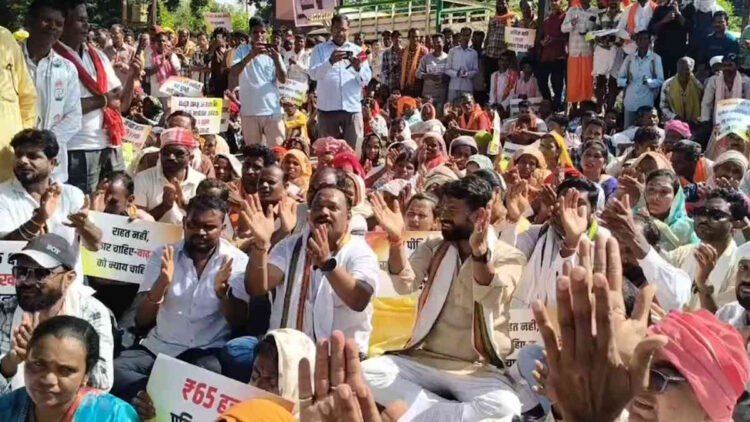 बस्तर में बाढ़ मुआवजे को लेकर किसानों का हल्लाबोल, 10 दिन का अल्टीमेटम; मांगें पूरी नहीं हुईं तो ट्रैक्टरों से जगदलपुर जाम करने की चेतावनी